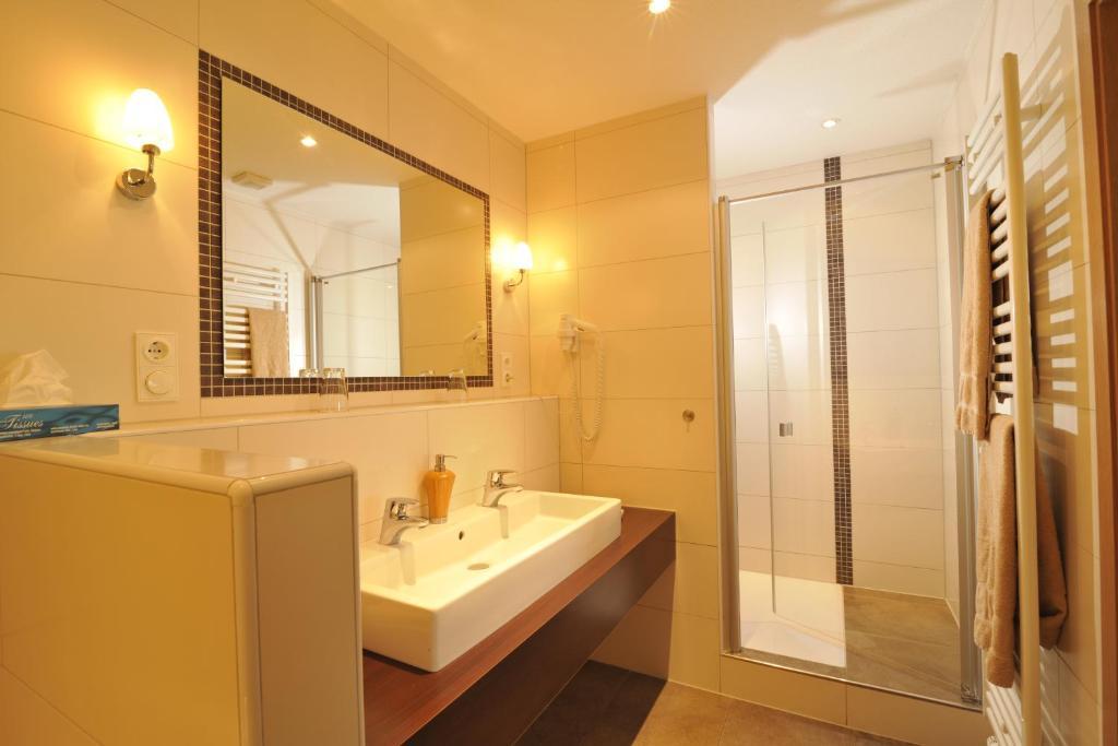 Hotel Dreimaedelhaus Espelkamp-Mittwald Pokoj fotografie